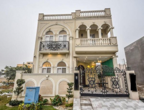 Luxury Dream Vacation Home in DHA Near Lahore Airport